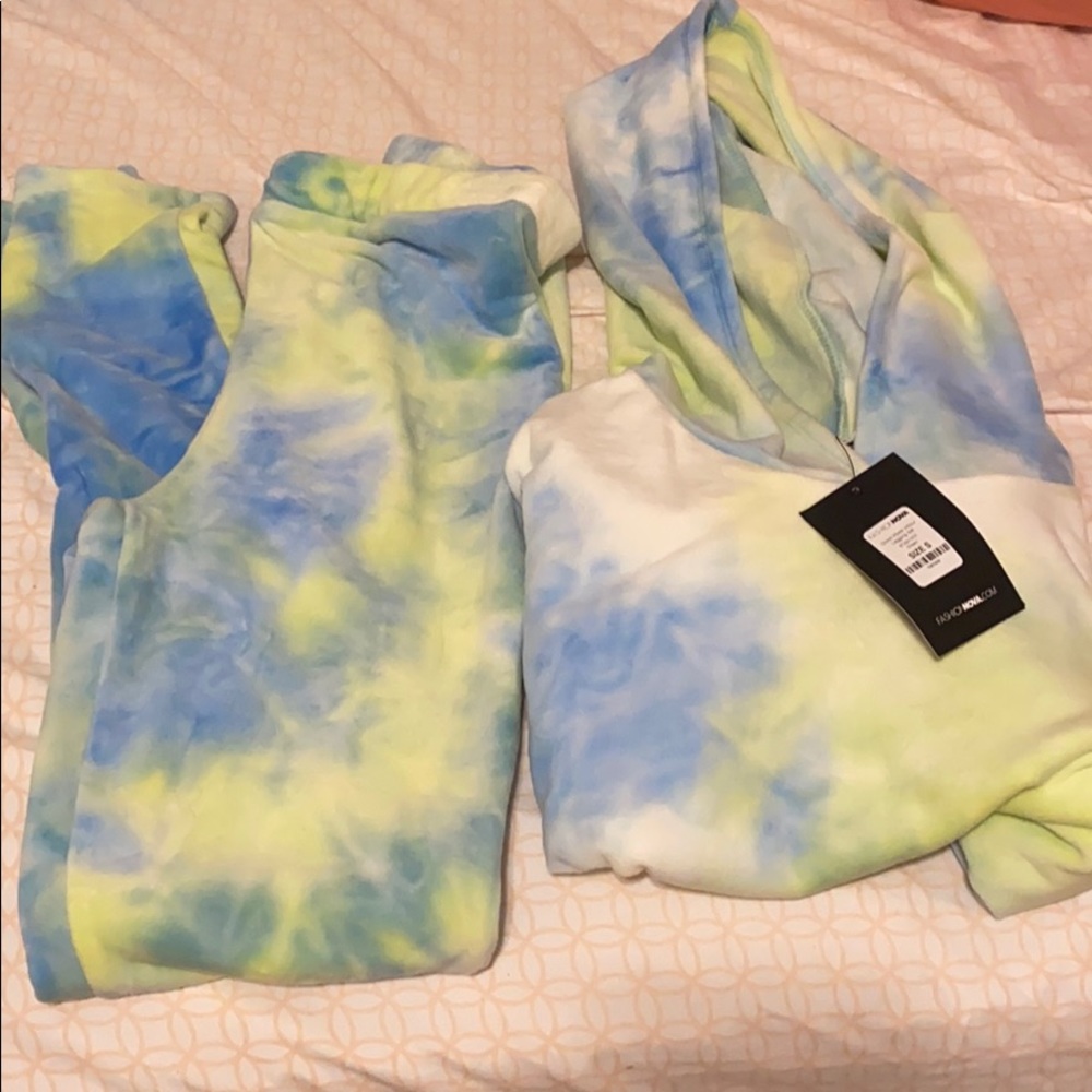 Fashion nova legging set